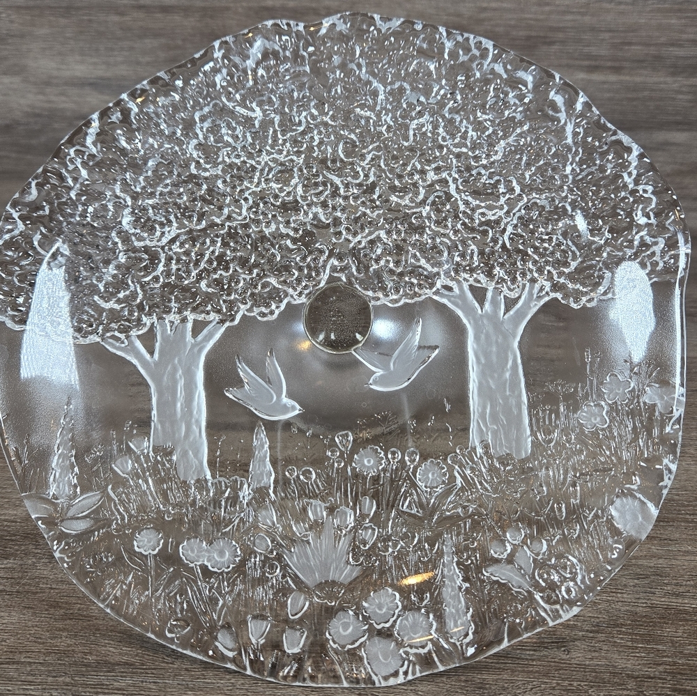 Vintage Whimsical True Love Crystal Pedestal Cake Plate Frosted Mikasa 3D 8.5"